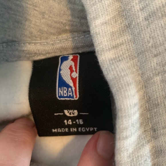 NBA Boston Celtics Boys 10/12 or 14/16 Pullover Hooded Sweatshirt Joggers Gray - Picture 3 of 6